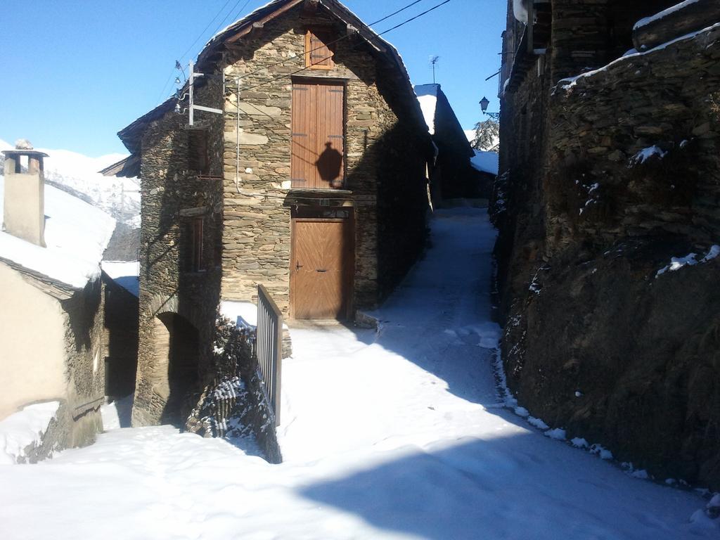 Lo Paller De Roc Montescladó Εξωτερικό φωτογραφία